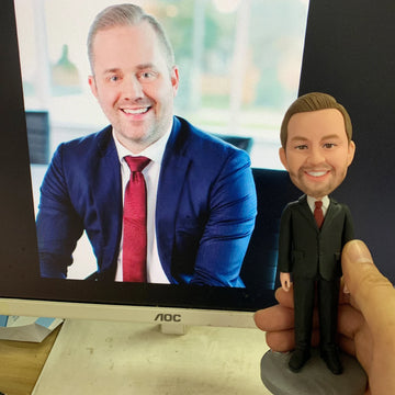 Regalos Originales para un Jefe Muñecas Personalizadas con Su Cara y Vestidas